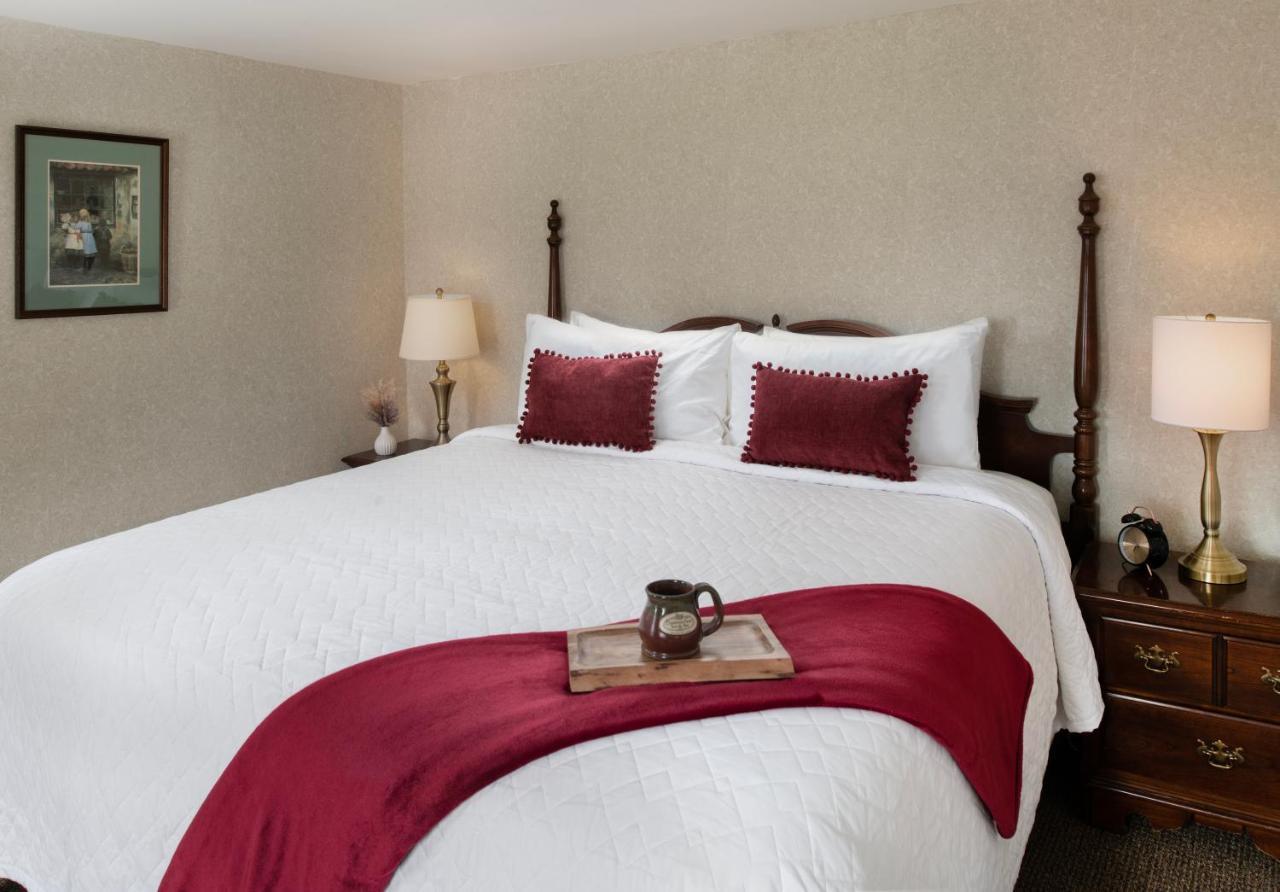 Premium King Room Main Inn or Salt Box,1395975968:JPEG